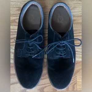 R2 Men’s Shoes Sz 10 Black Suede Leather Upper, Brown Soles, Cream Stitching!